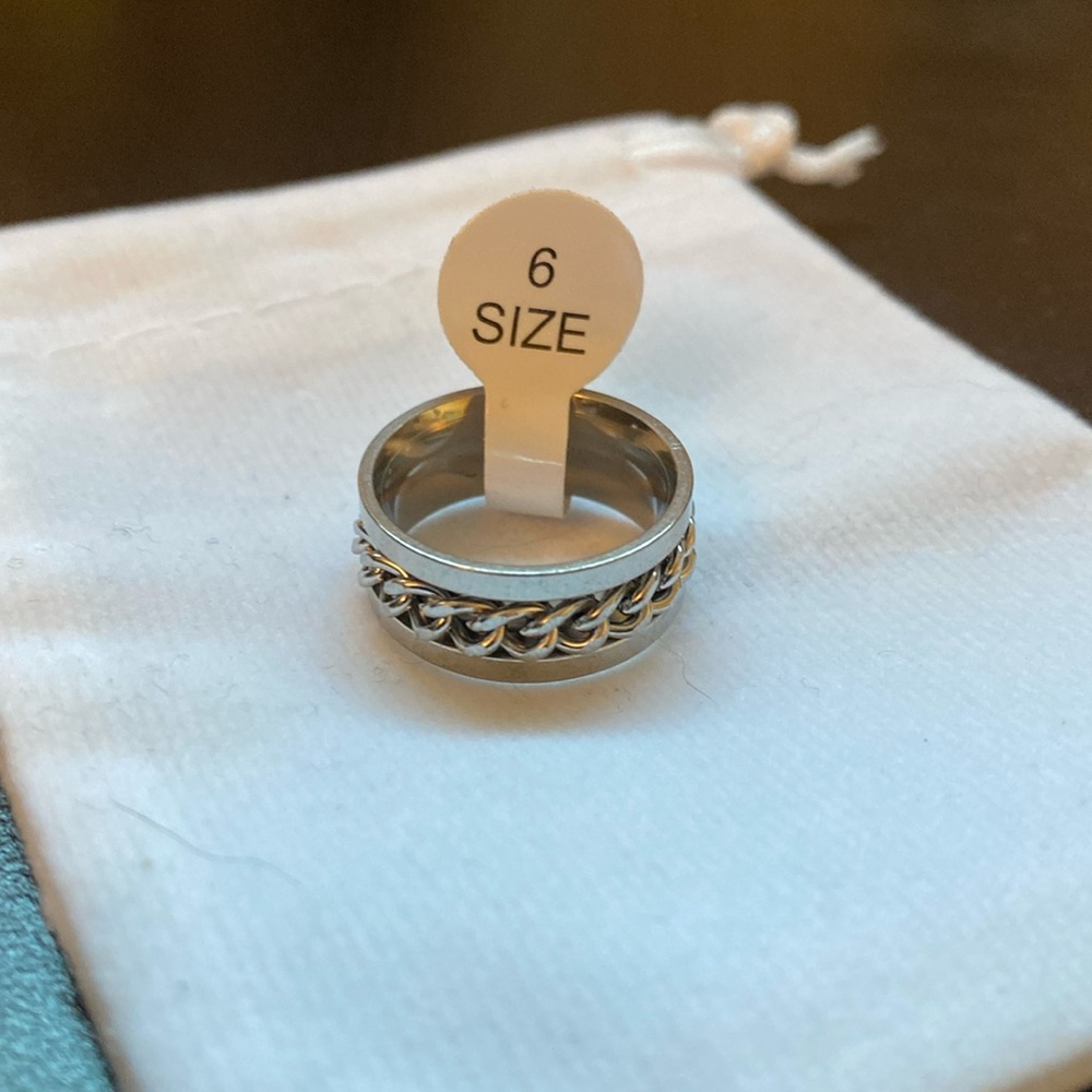 Silver Knotted Fidget Ring - Size 6